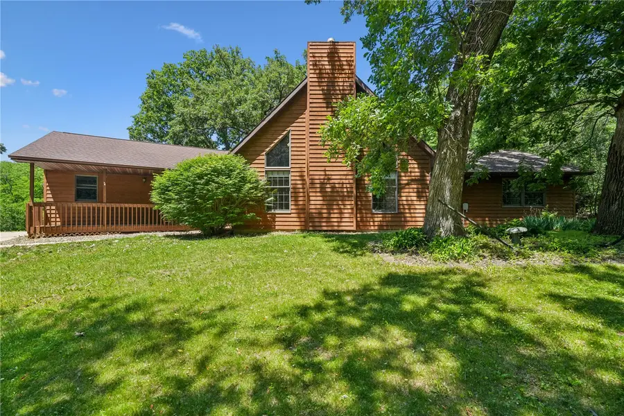 4084 Crest View Ne, Solon, IA 52333 - #2