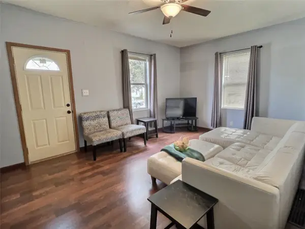 537 8th Avenue, Marion, IA 52302