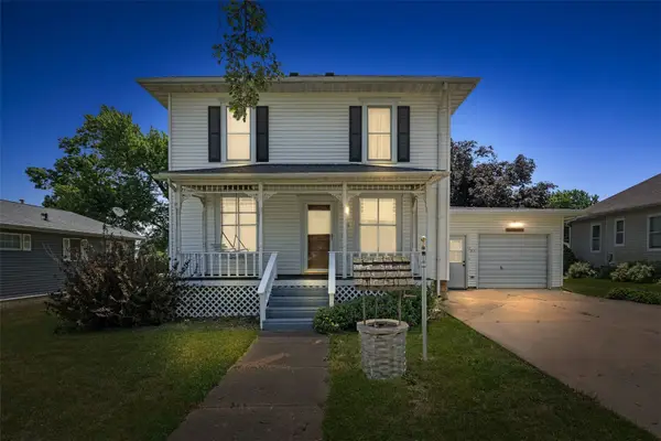 313 3rd Avenue, Clarence, IA 52216