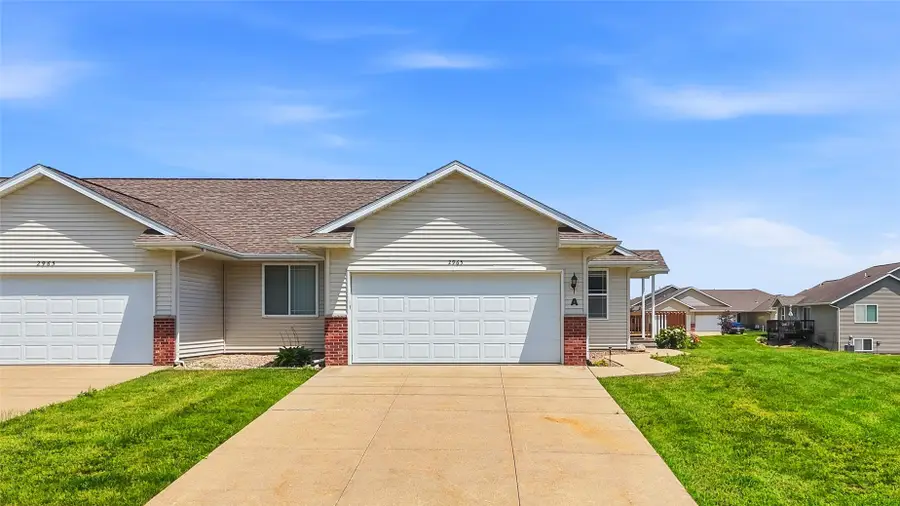 2965 Samuel Ct Sw #A, Cedar Rapids, IA 52404 - #2