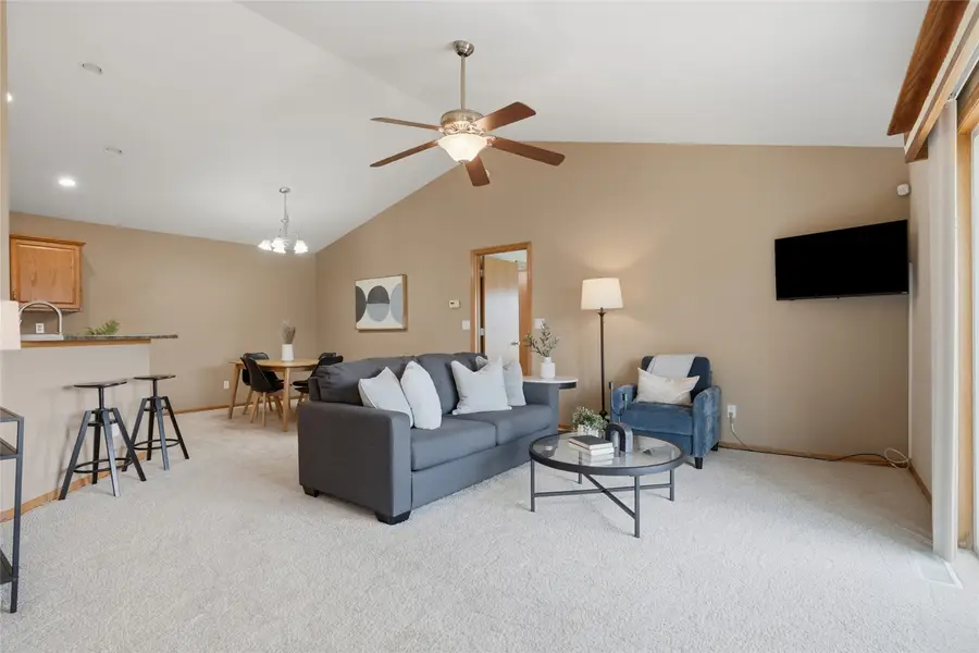 2965 Samuel Ct Sw #A, Cedar Rapids, IA 52404 - #3