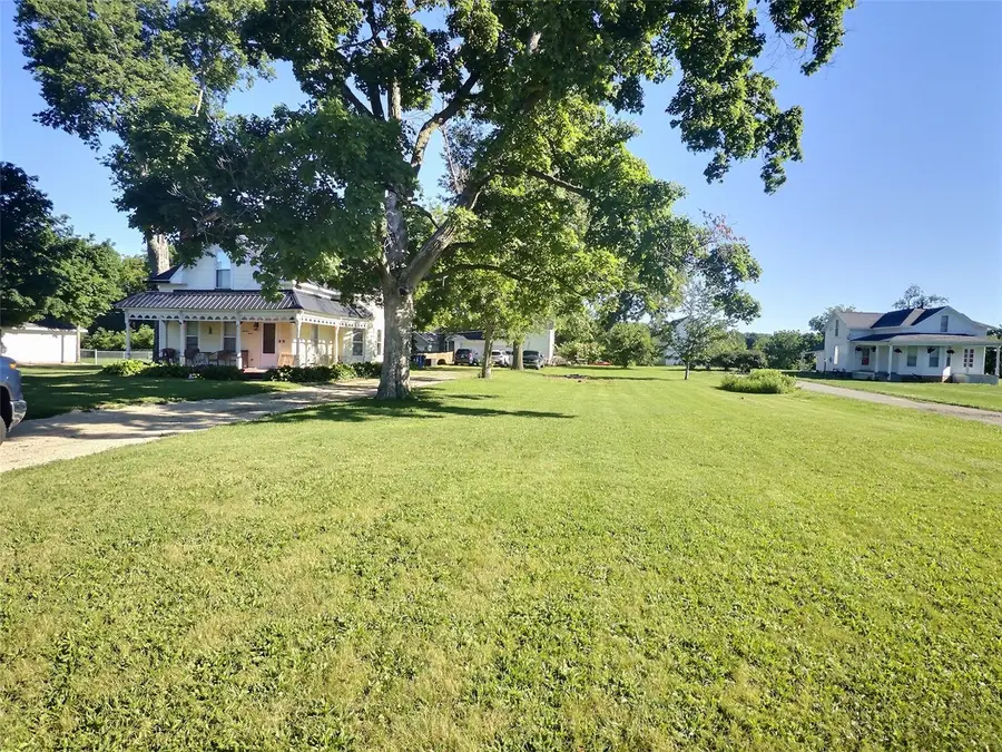 1930 E Avenue Nw, Cedar Rapids, IA 52405 - #2