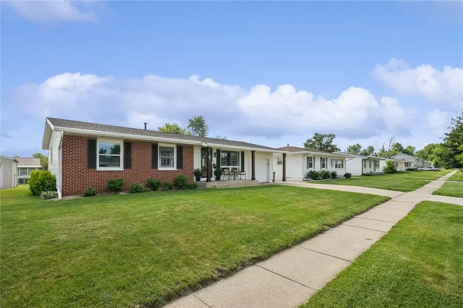 207 Drexel Drive Sw, Cedar Rapids, IA 52404 - #2