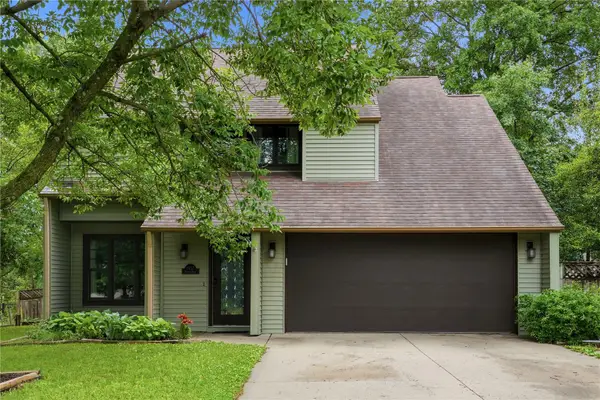 1932 Holiday Road, Coralville, IA 52241