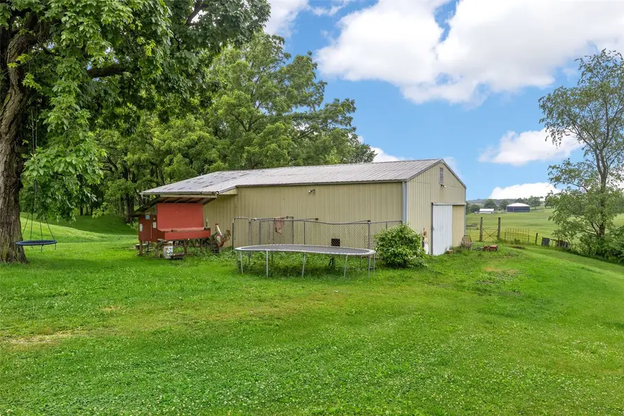 402 N Ford Street, Anamosa, IA 52205 - #2