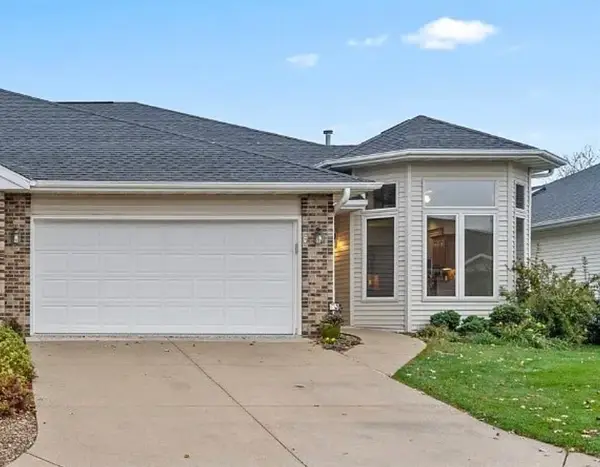 633 Tiffany Drive Ne, Cedar Rapids, IA 52402