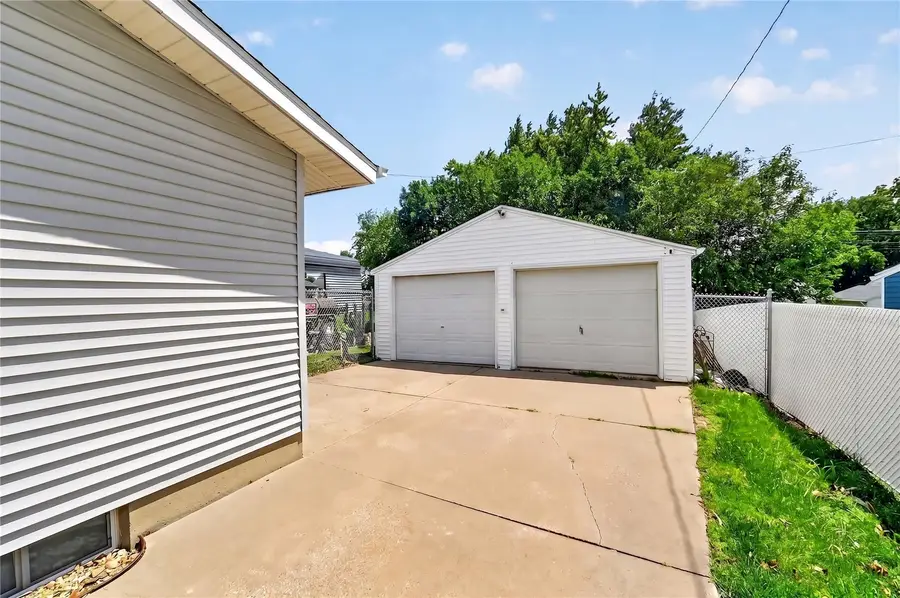 2447 Lauren Drive Sw, Cedar Rapids, IA 52404 - #3