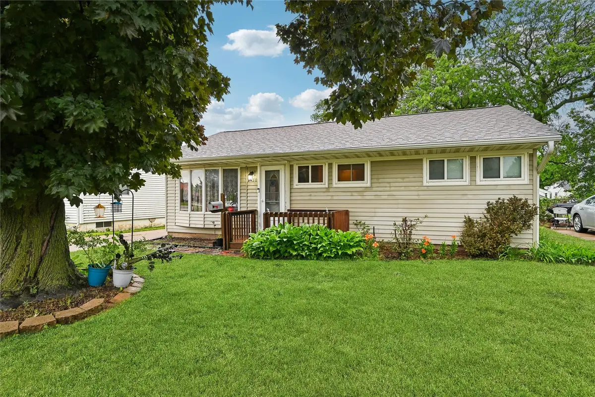 2430 3rd Avenue, Marion, IA 52302 - #1