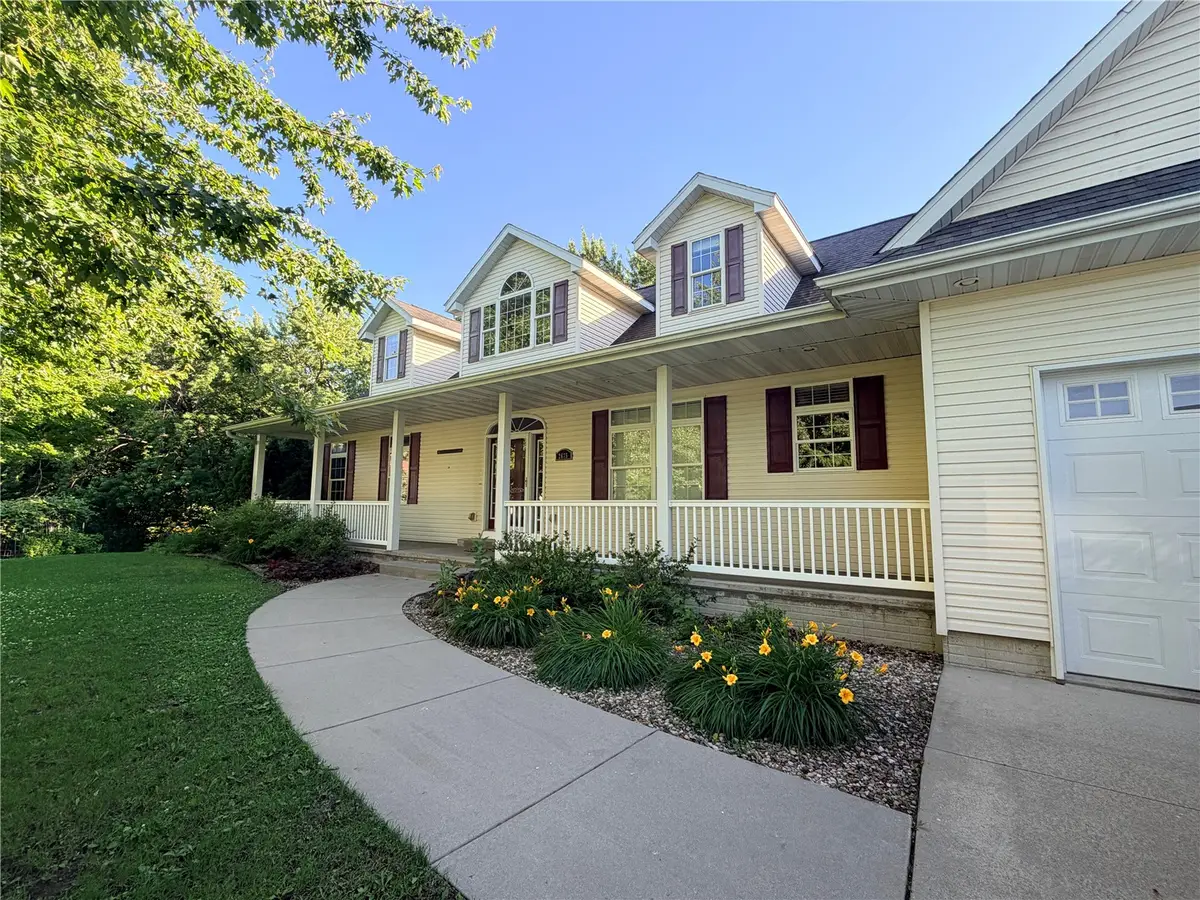 2675 Madison Lane, Urbana, IA 52345 - #1