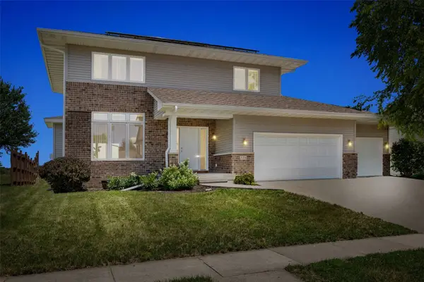 220 E Jefferson Street, North Liberty, IA 52317