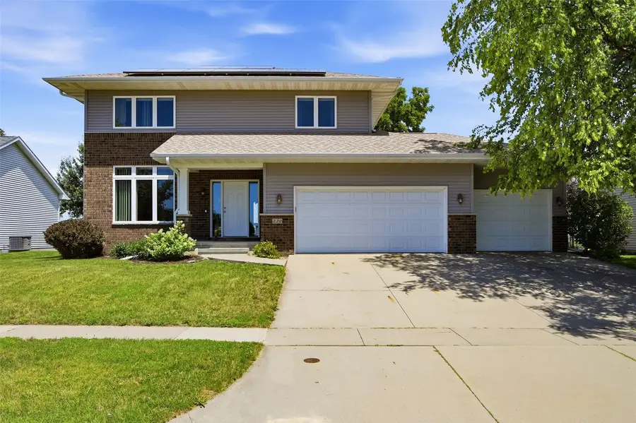 220 E Jefferson Street, North Liberty, IA 52317 - #2