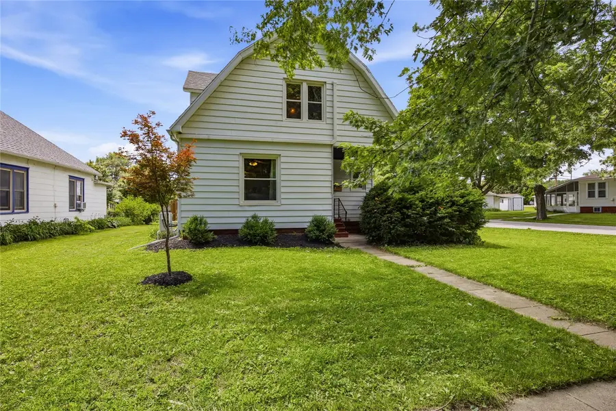 401 S Center Street, Lone Tree, IA 52755 - #2