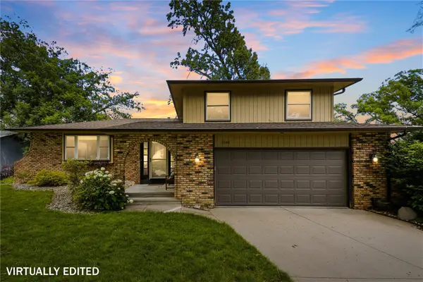 2040 Sandalwood Drive Ne, Cedar Rapids, IA 52402