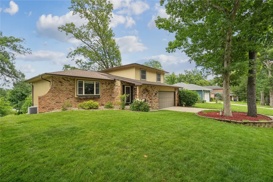 2040 Sandalwood Drive Ne, Cedar Rapids, IA 52402 - #3