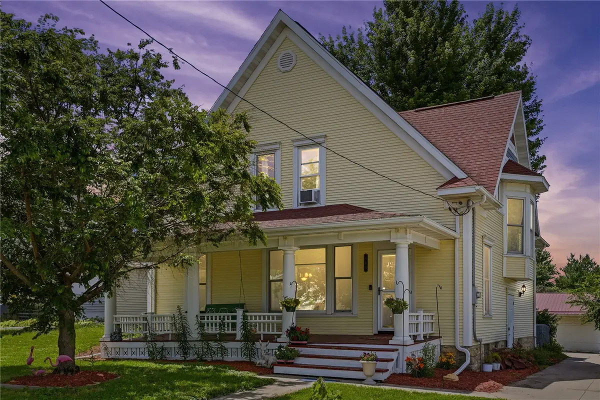 403 S Washington Street, Lisbon, IA 52253 - #1