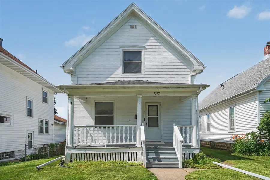 1312 Burch Avenue Nw, Cedar Rapids, IA 52405 - #2