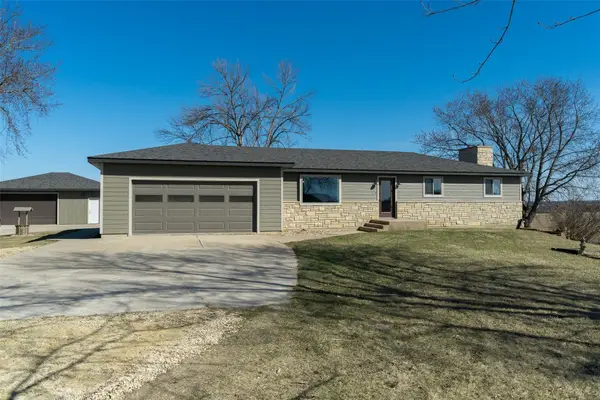 4065 Labarge Road, Central City, IA 52214