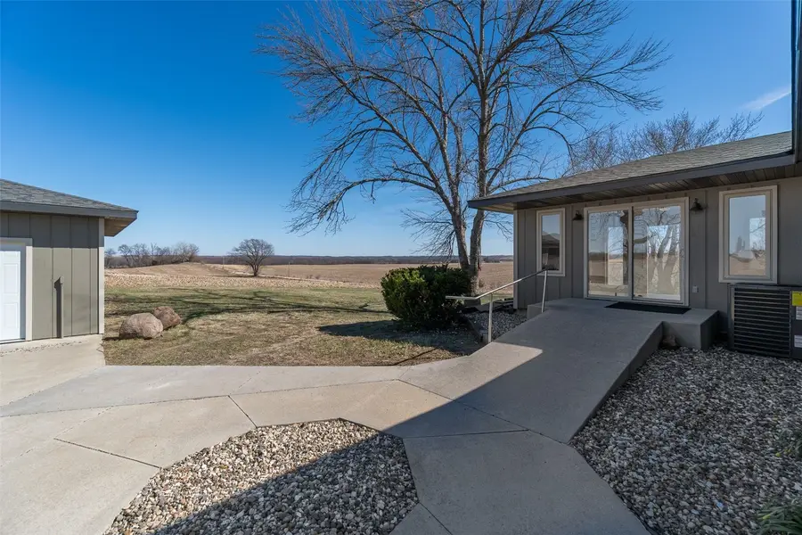 4065 Labarge Road, Central City, IA 52214 - #2