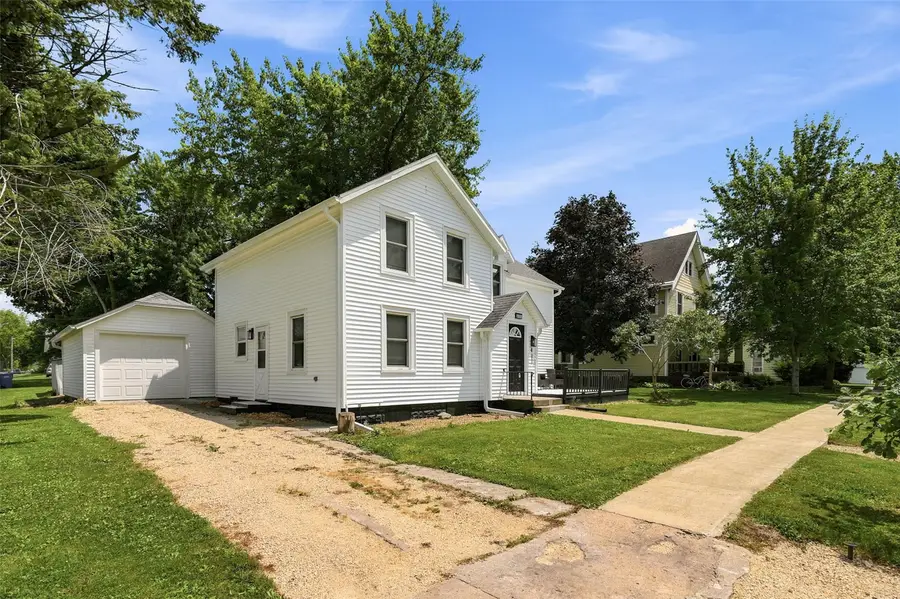 411 5th Avenue, Clarence, IA 52216 - #2
