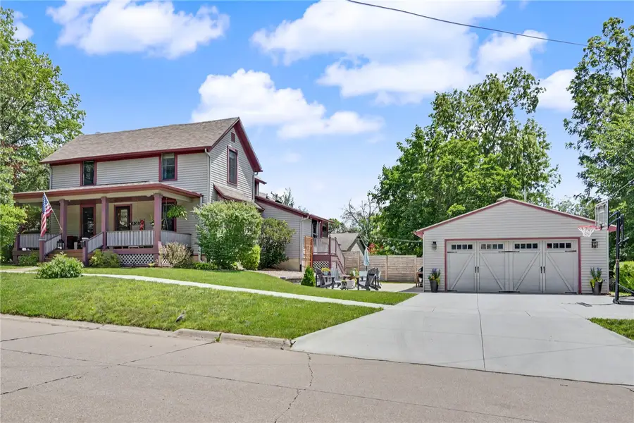 402 3rd Ave Sw, Mount Vernon, IA 52314 - #2