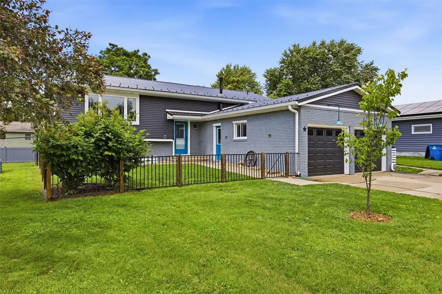 101 Candlestick Drive Ne, Mount Vernon, IA 52314 - #2
