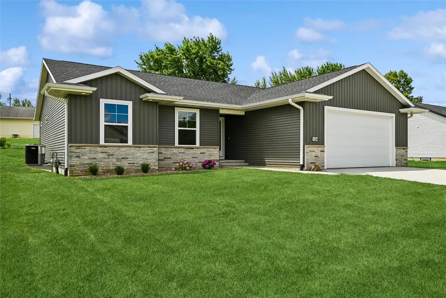 104 5th Ave Court, Coggon, IA 52218 - #2