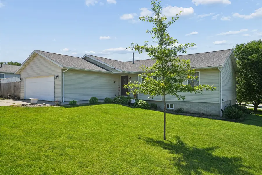 2000 Highland Rd, Ely, IA 52227 - #3