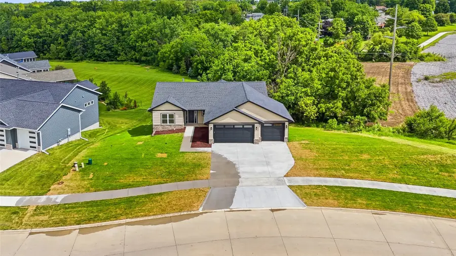 892 Silver Ln, Iowa City, IA 52245 - #2