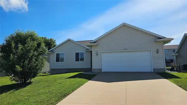 1975 49th Street, Marion, IA 52302