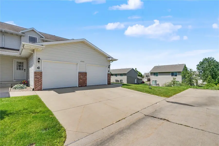 2950 Samuel Ct Sw #C, Cedar Rapids, IA 52404 - #2