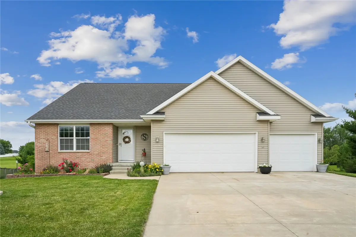 4614 Adams Court Ne, Cedar Rapids, IA 52411 - #1