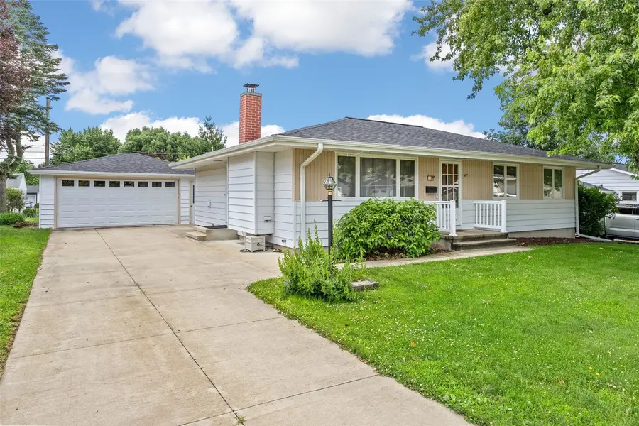 1805 Country Club Drive, Marion, IA 52302 - #2