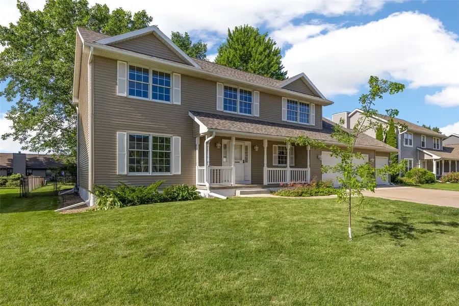 1077 Milstead Drive, Hiawatha, IA 52233 - #2