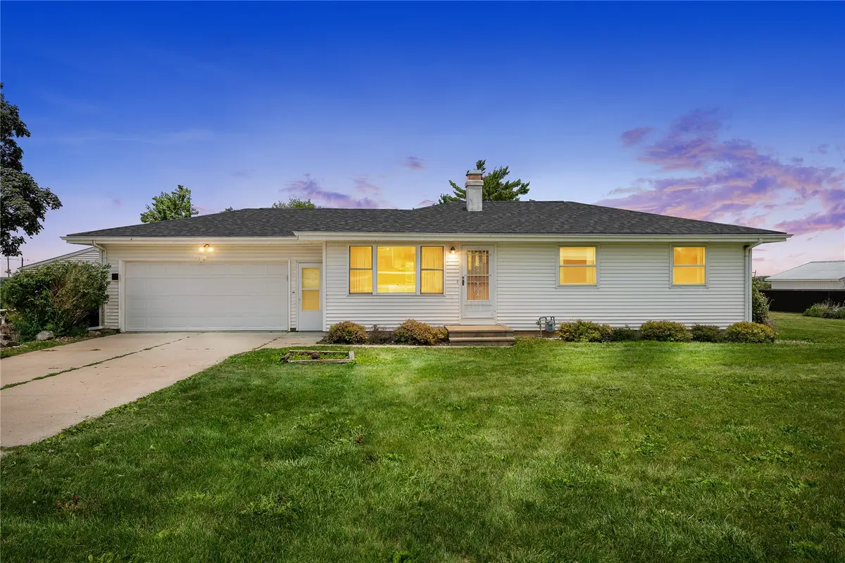 7800 Wieneke Circle, Cedar Rapids, IA 52404 - #1