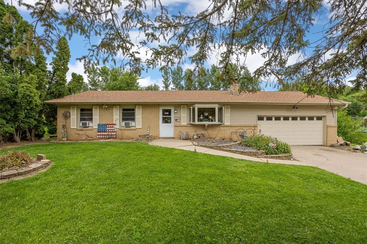 1613 13th St, Coralville, IA 52241 - #1