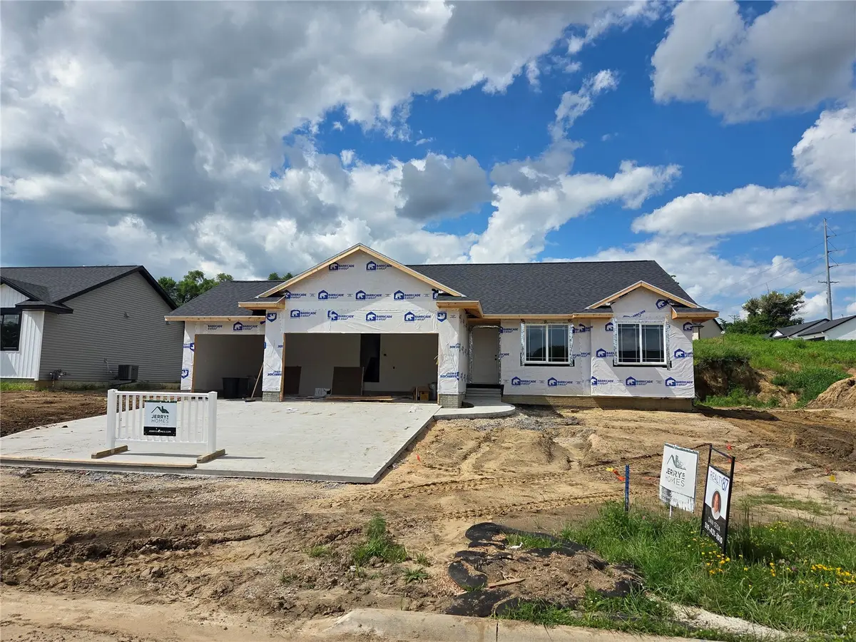 1814 Shady Grove Road Sw, Cedar Rapids, IA 52404 - #1