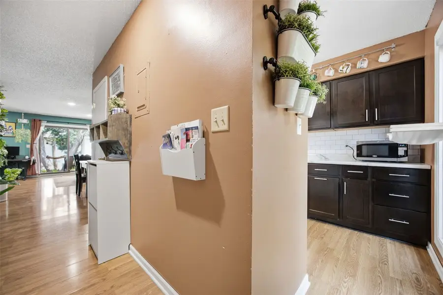 410 Hawaii Court, Iowa City, IA 52246 - #3