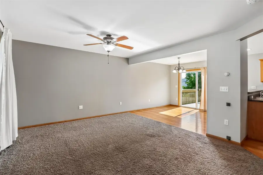 1332 Deer Run Drive Ne, Cedar Rapids, IA 52402 - #2