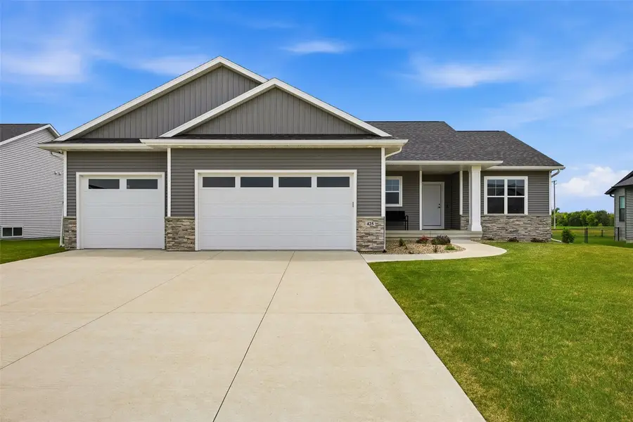 425 Dutch Drive, Robins, IA 52328 - #2
