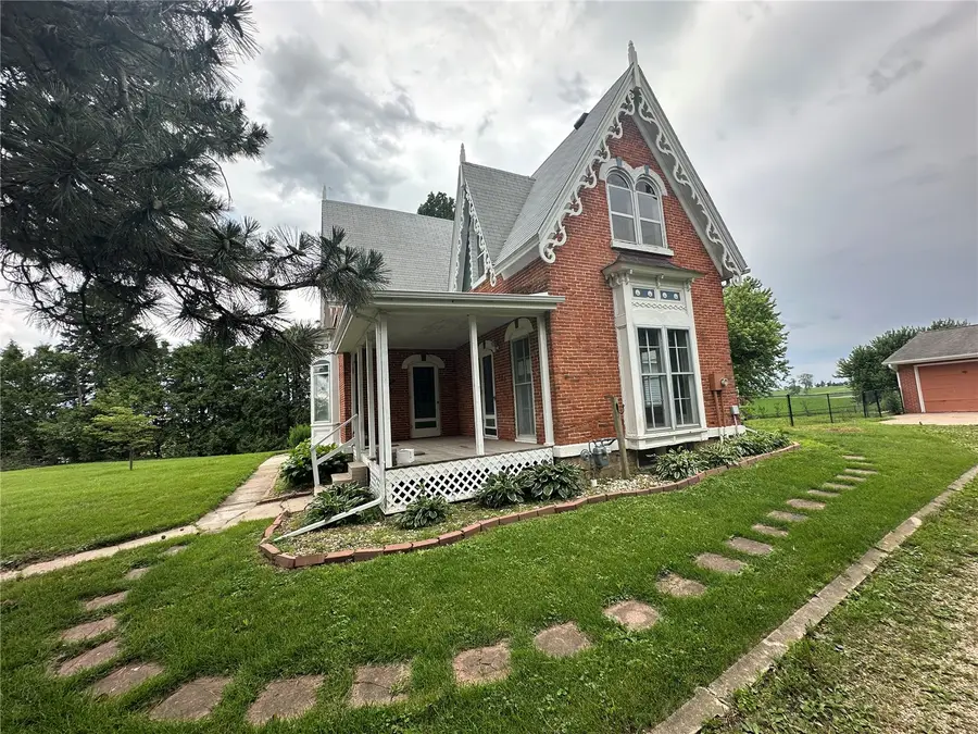 301 3rd Ave, Stanwood, IA 52337 - #3