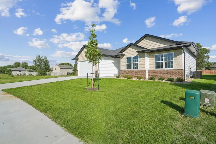 1239 Sand Prairie Drive, Iowa City, IA 52240 - #2