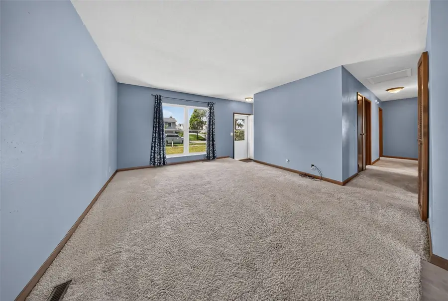 3904 Pine Wood Drive Ne, Cedar Rapids, IA 52402 - #3