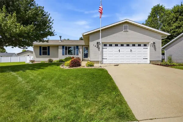 1520 Ranmar Court, Ely, IA 52227