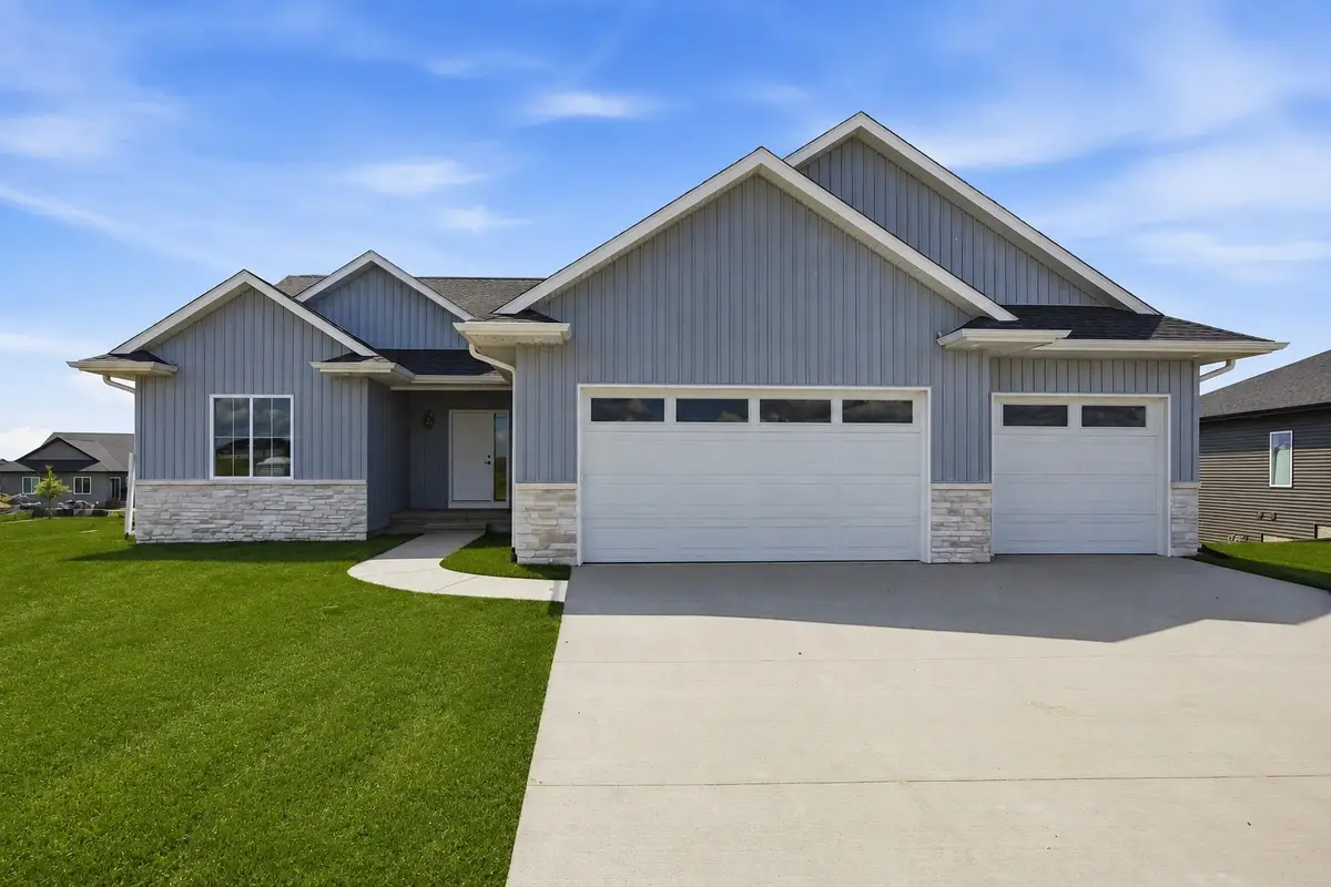 4118 Gemstone Road, Marion, IA 52302 - #1