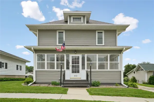 312 4th Avenue, Clarence, IA 52216