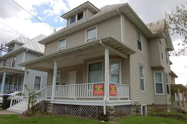903 E Burlington St, Iowa City, IA 52240 - #1