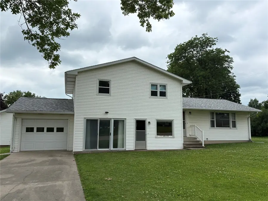 311 6th Street N, Springville, IA 52336 - #3
