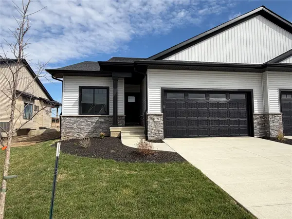 1290 Berkshire Lane, North Liberty, IA 52317