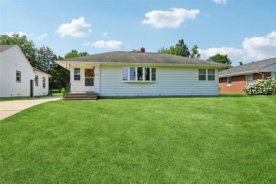 1131 29th Street Ne, Cedar Rapids, IA 52402 - #2