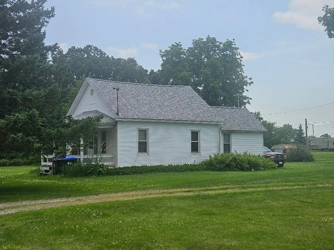 616 5th Avenue, Belle Plaine, IA 52208 - #1